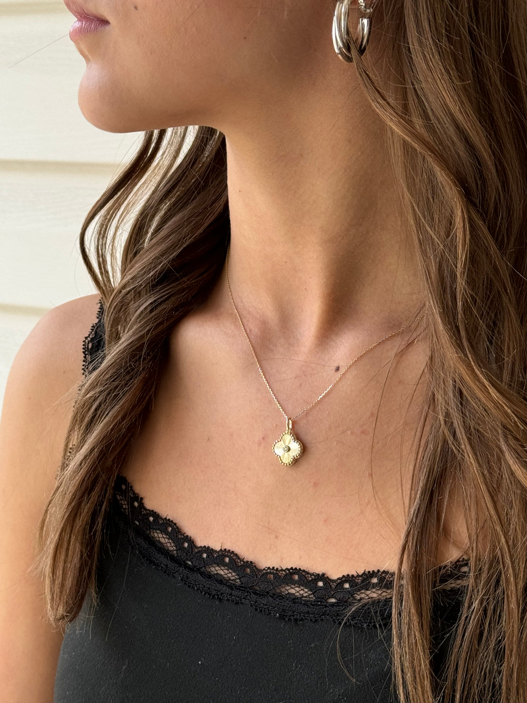 10KY Faceted Clover Pendant Diamond Necklace