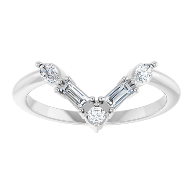 Accented V Ring