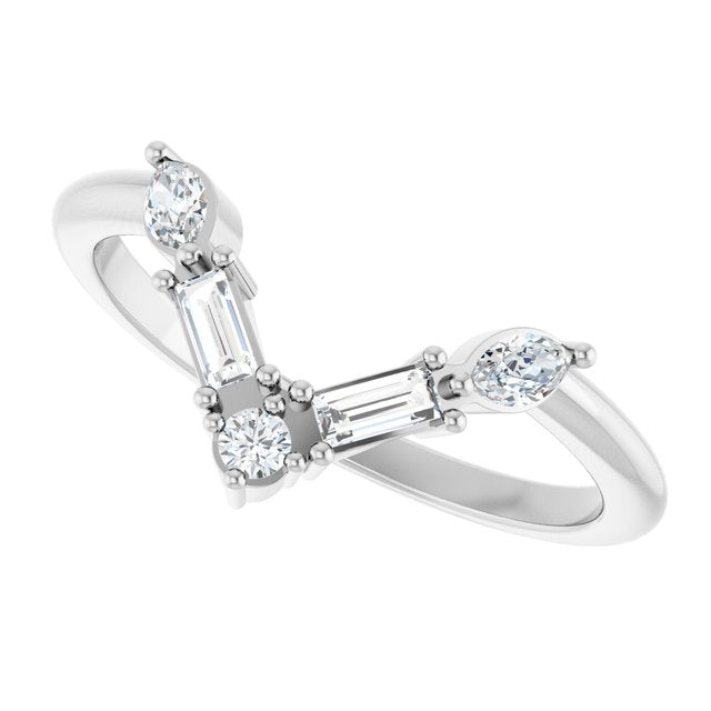 Accented V Ring