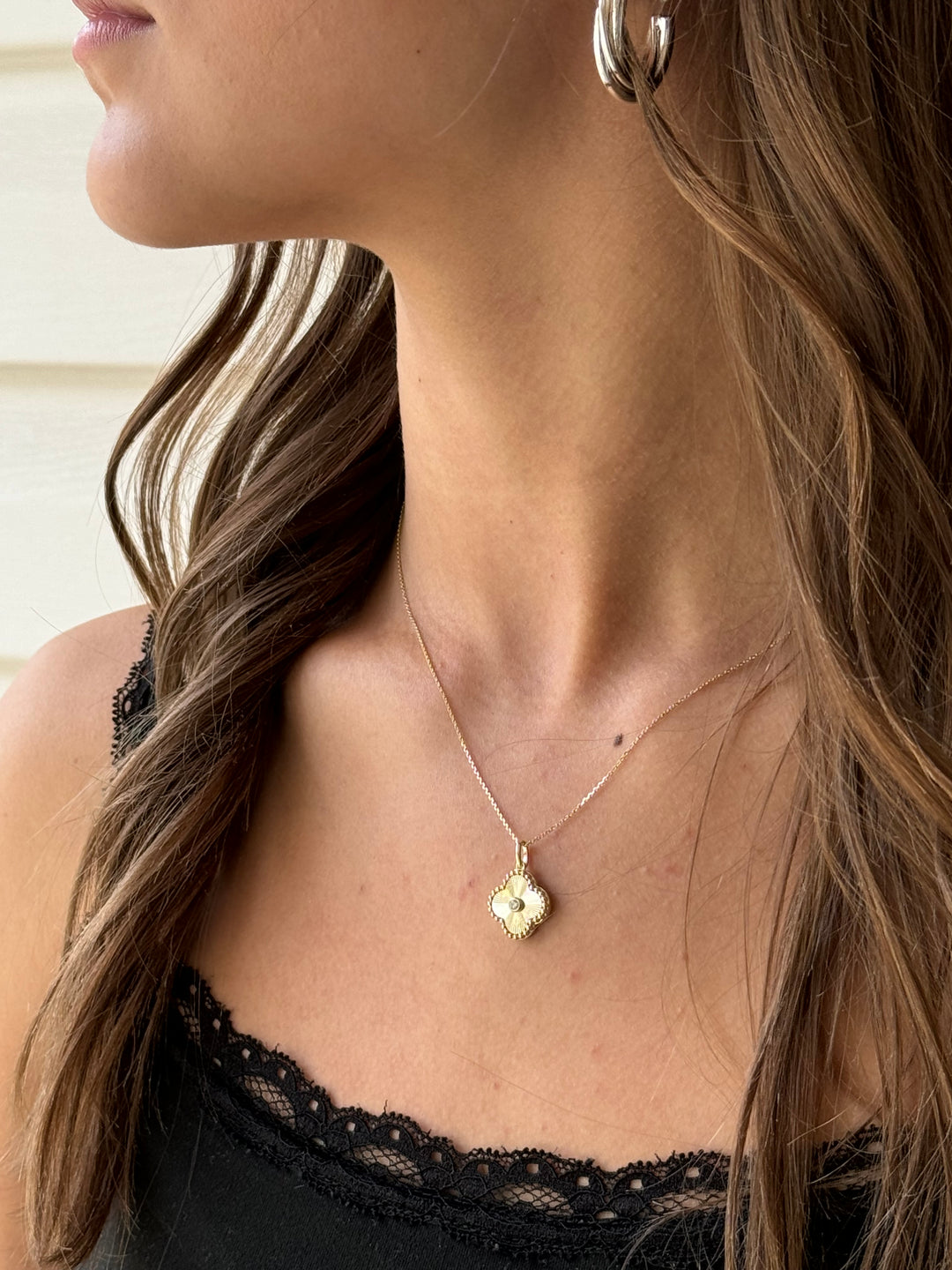 10KY Faceted Clover Pendant Diamond Necklace