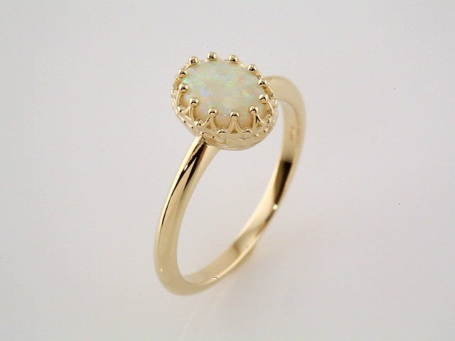 Oval Crown Cabochon Ring